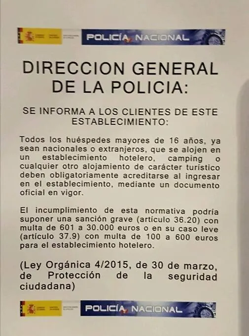 Appartment In The Center Near Beach & Free Wifi Torremolinos 0*,  España